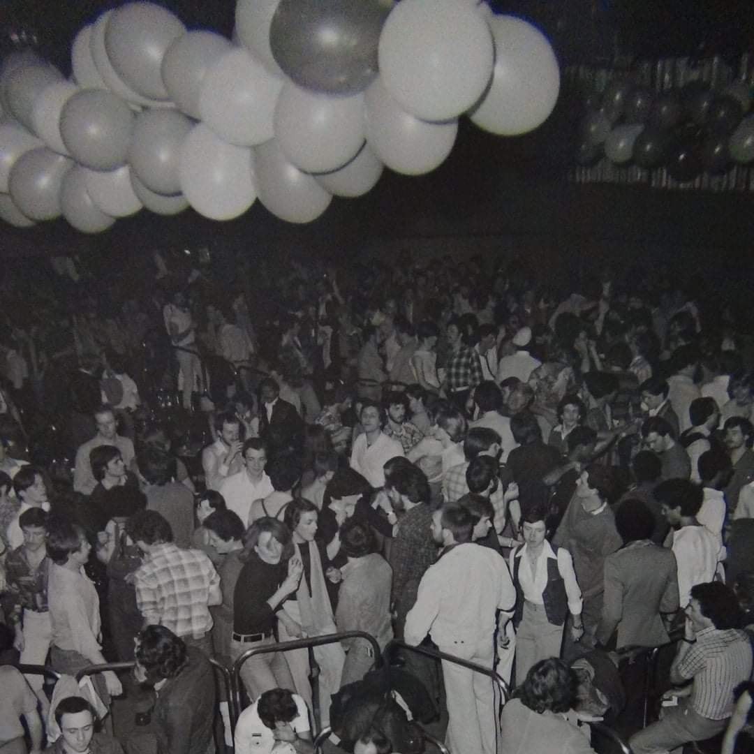 A nightclub scene.