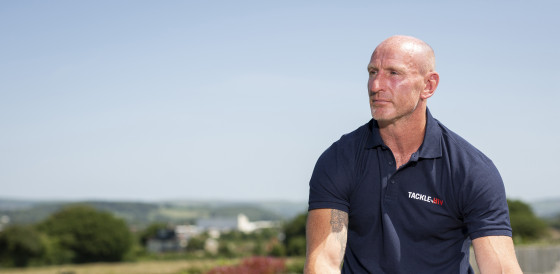 Gareth Thomas in Tackle HIV shirt Gareth Thomas in Tackle HIV shirt
