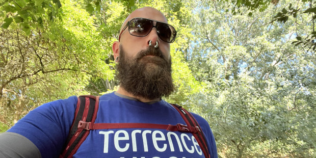 Selfie of Mark on the Thames Path Challenge